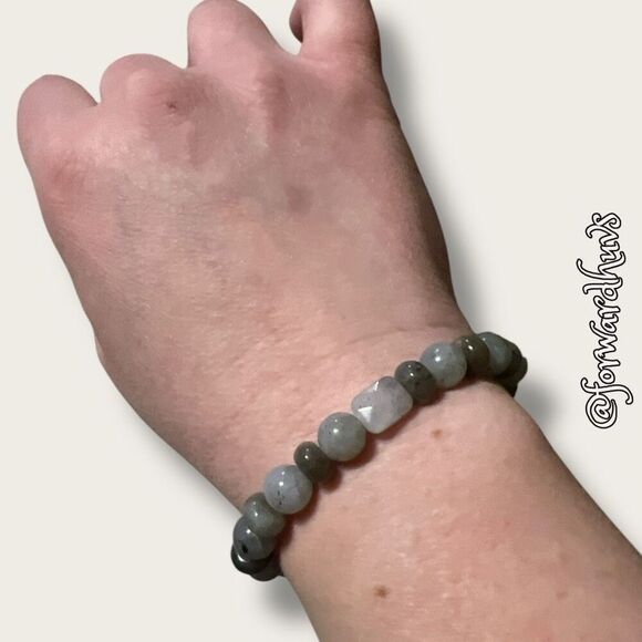 Bundle Sale 3 for $15 | Faceted Stone Stretch Bracelet - Picture 5 of 6